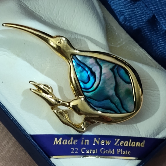 NEW!! ARIKI PAUA SHELL Pin/Brooch - Picture 1 of 7